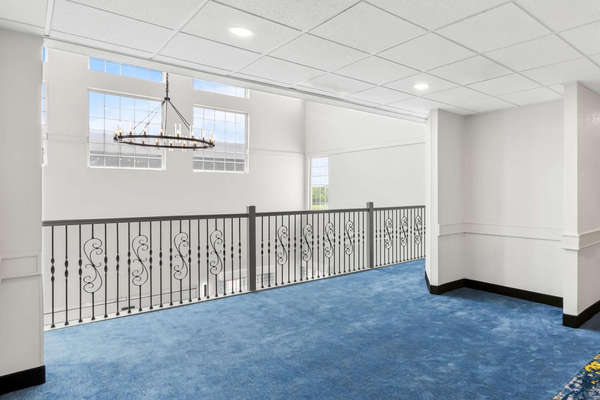 Sonesta Essential La Porte Luaran gambar
